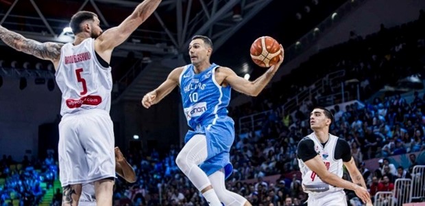 Η Εθνική προκρίθηκε στους "16"